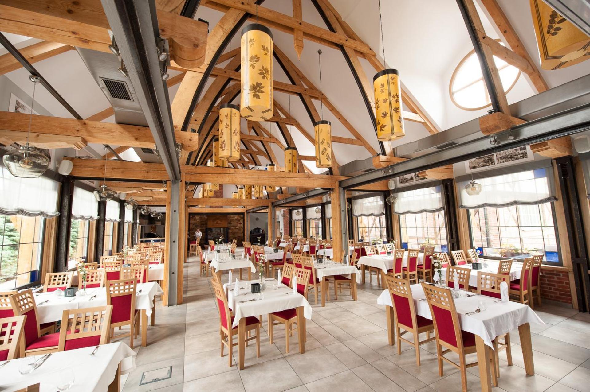 Dom W Starym Parku Hotel Biskupice  Luaran gambar